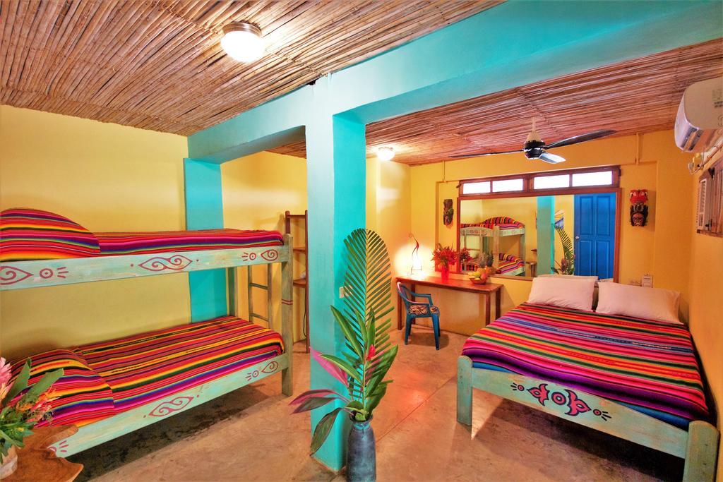 Cafe De La Suerte Villa Pavones  Luaran gambar